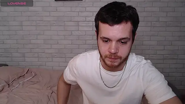 Alexxx horny online show from February 23, 2026, 4:26 pm