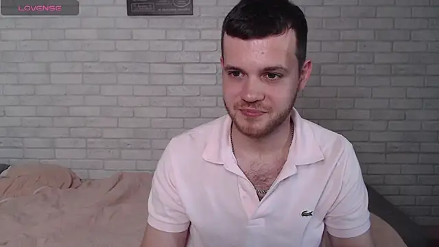 Alexxx horny online show from August 4, 2026, 3:25 pm