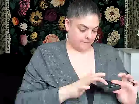 Snapshot of Exotic-Melons chatting on April 29, 2026, 10:27 pm Exotic-Melons online show from April 29, 2026, 10:27 pm