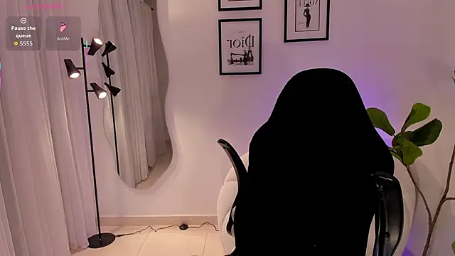 Snapshot of AmyWood chatting on February 9, 2026, 8:24 pm AmyWood online show from February 9, 2026, 8:24 pm