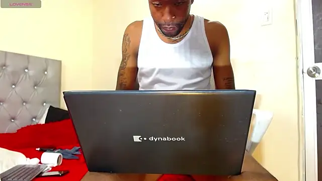 kilian xx online show from November 5, 2025, 10:32 pm