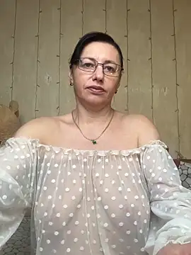 Snapshot of Amberhotqueen chatting on February 20, 2026, 8:38 am Amberhotqueen online show from February 20, 2026, 8:38 am