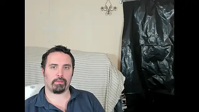 Metalstud online show from November 20, 2025, 12:22 am