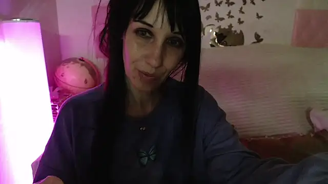 Snapshot of -carla- chatting on February 21, 2026, 4:52 pm -carla- online show from February 21, 2026, 4:52 pm