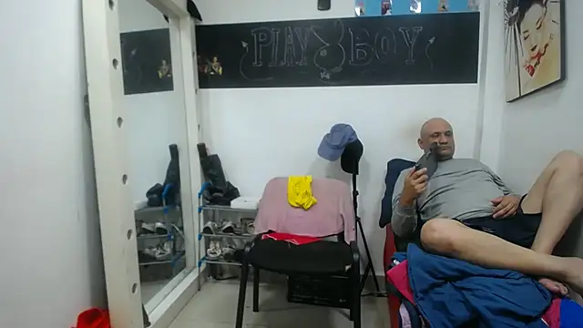 Meloncillo And BabyLiss online show from February 27, 2025, 2:10 pm