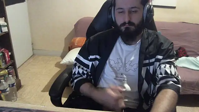 kevinmillas online show from March 19, 2026, 7:40 pm