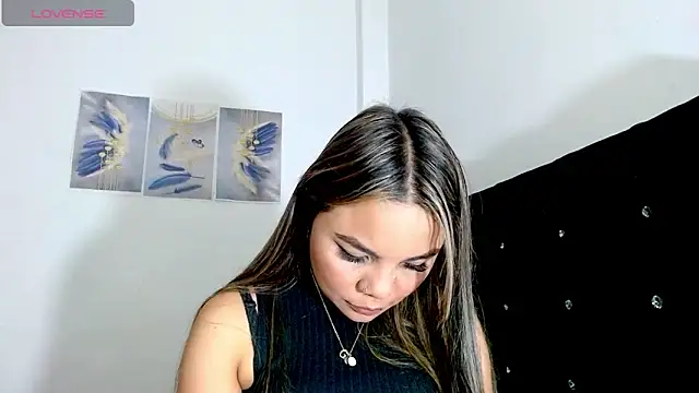 Snapshot of Kylie_loveee chatting on February 24, 2026, 7:56 pm Kylie loveee online show from February 24, 2026, 7:56 pm