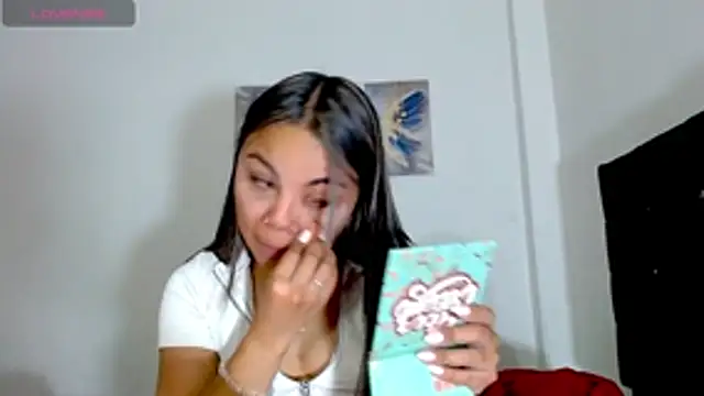 Snapshot of Kylie_loveee chatting on February 26, 2026, 2:54 am Kylie loveee online show from February 26, 2026, 2:54 am