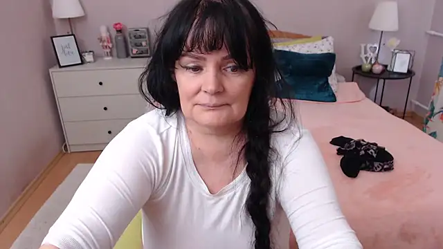 LeveMe2Nightt online show from May 12, 2026, 2:14 pm