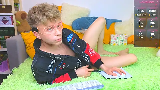 LandelRay online show from March 19, 2026, 6:45 pm