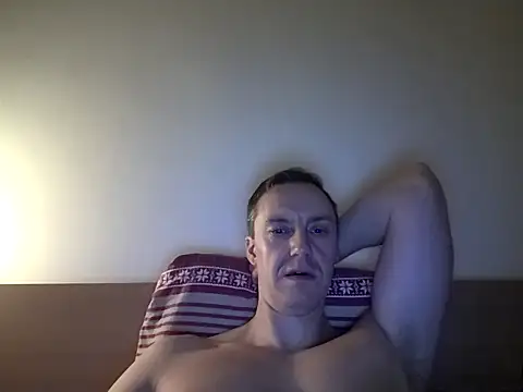 ploki2180 online show from February 8, 2025, 9:57 pm