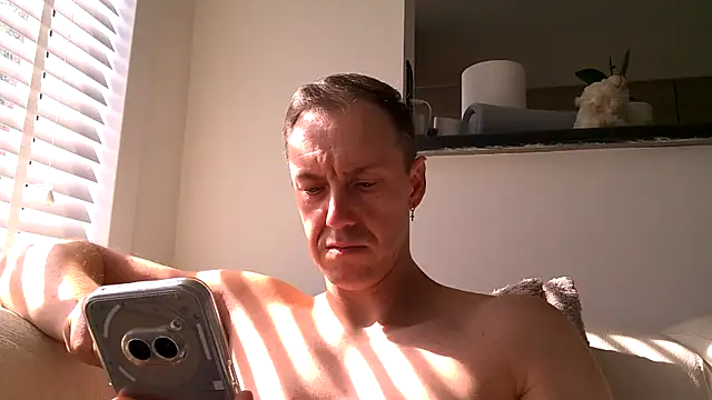 ploki2180 online show from September 14, 2025, 11:20 am