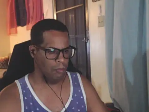 thesugar32 online show from February 16, 2026, 2:07 am