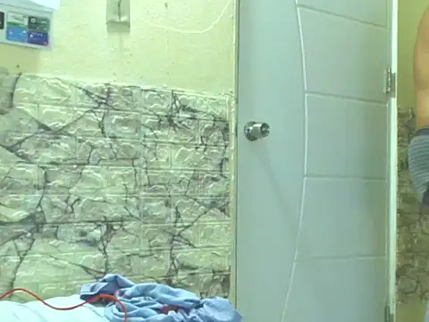 thesugar32 online show from April 17, 2026, 12:30 pm