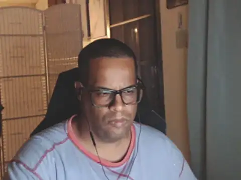 thesugar32 online show from May 15, 2026, 2:07 am