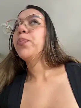 Andrea-Queen online show from April 11, 2026, 2:10 pm