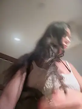 Snapshot of LilliThelo chatting on February 21, 2026, 5:41 am LilliThelo online show from February 21, 2026, 5:41 am