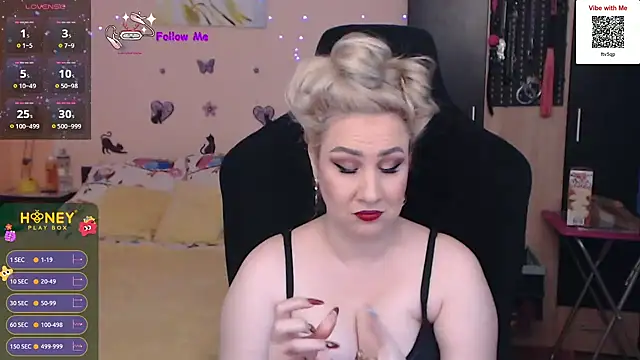 MissLexyGold online show from January 11, 2025, 2:04 pm