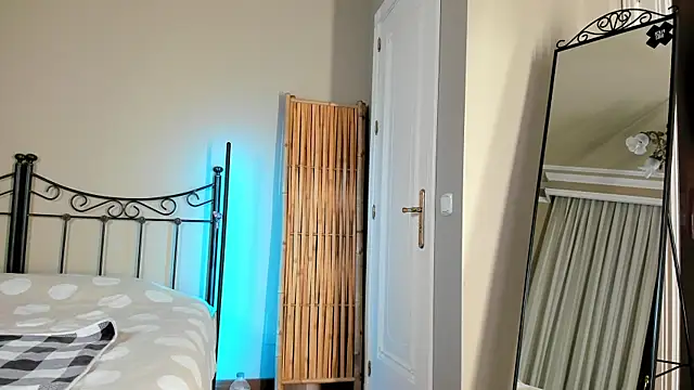 mazekyn online show from January 17, 2025, 7:16 pm