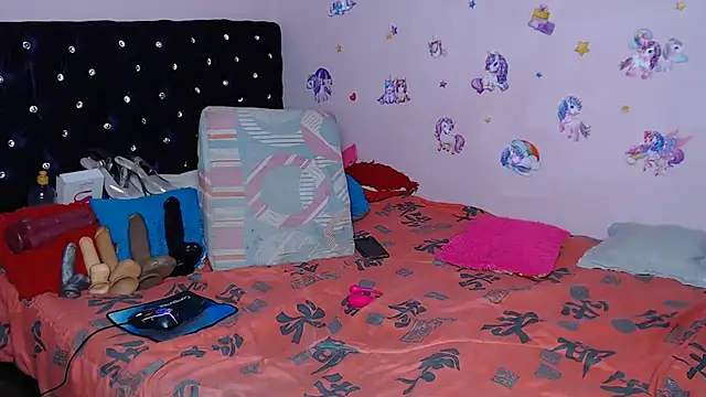 ShantalBlonde online show from October 14, 2025, 2:34 am