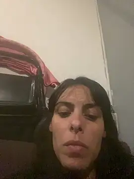 Sarah-safada online show from May 27, 2026, 2:19 am