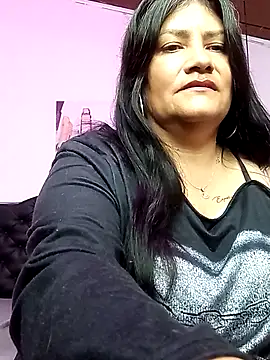 salomexlove 20 online show from March 26, 2026, 12:33 pm