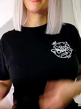 Fuck-Gina online show from December 17, 2025, 11:16 am