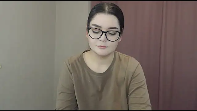 Snapshot of ohhhMie chatting on March 1, 2025, 10:10 pm ohhhMie online show from March 1, 2025, 10:10 pm