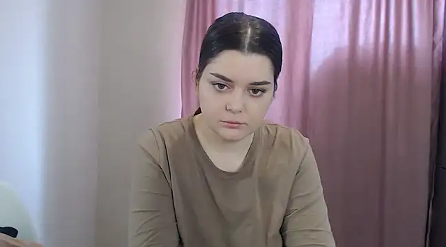 Snapshot of ohhhMie chatting on March 11, 2025, 7:37 am ohhhMie online show from March 11, 2025, 7:37 am