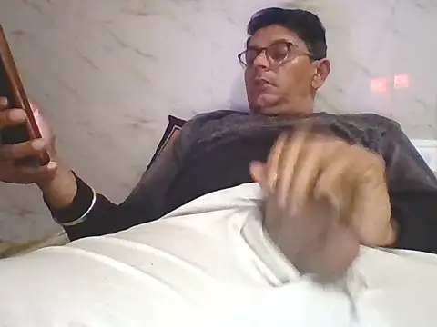 Kumarjay330 online show from February 8, 2026, 5:27 pm