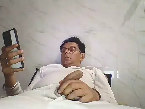 Kumarjay330 online show from February 28, 2026, 5:14 pm