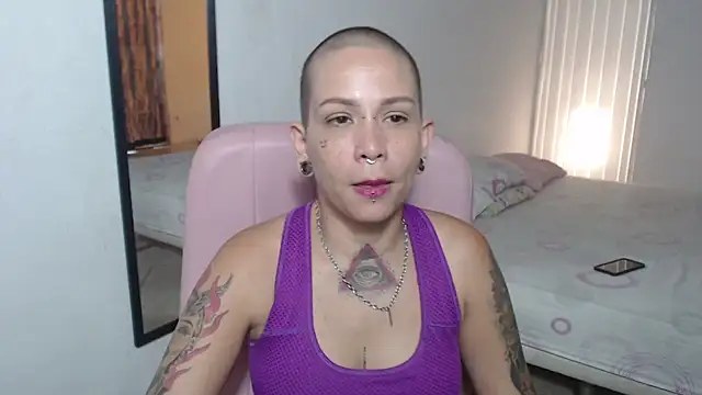 Snapshot of moon_cat85 chatting on March 2, 2025, 1:38 pm moon cat85 online show from March 2, 2025, 1:38 pm