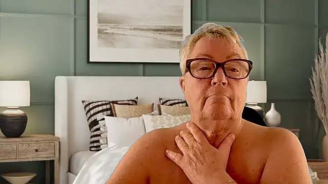 Snapshot of GrannyChrissy68 chatting on March 13, 2026, 6:03 pm GrannyChrissy68 online show from March 13, 2026, 6:03 pm