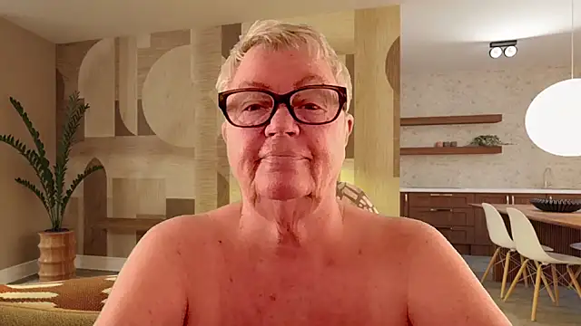 Snapshot of GrannyChrissy68 chatting on April 3, 2026, 1:09 pm GrannyChrissy68 online show from April 3, 2026, 1:09 pm