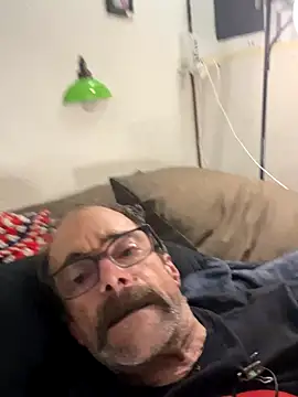 Trainee2Bpeed online show from October 22, 2025, 9:42 am