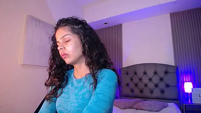 ximena diaz online show from March 10, 2025, 7:29 pm