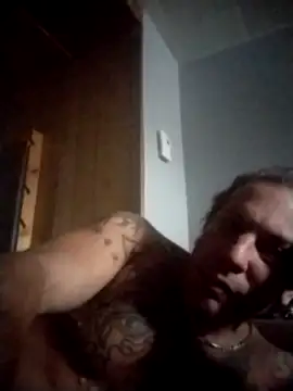 trucker1979 online show from November 11, 2025, 8:20 pm