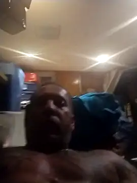 trucker1979 online show from April 26, 2026, 5:16 am