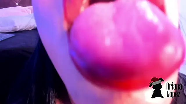 Snapshot of Ariana_lopezz chatting on January 9, 2025, 12:30 pm Ariana lopezz online show from January 9, 2025, 12:30 pm