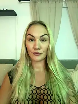 Snapshot of NastyMilf_ chatting on October 11, 2025, 6:06 pm NastyMilf online show from October 11, 2025, 6:06 pm