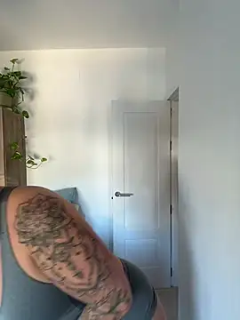 Snapshot of NastyMilf_ chatting on January 11, 2026, 8:52 am NastyMilf online show from January 11, 2026, 8:52 am