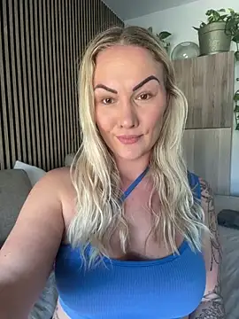 Snapshot of NastyMilf_ chatting on February 12, 2026, 9:48 am NastyMilf online show from February 12, 2026, 9:48 am