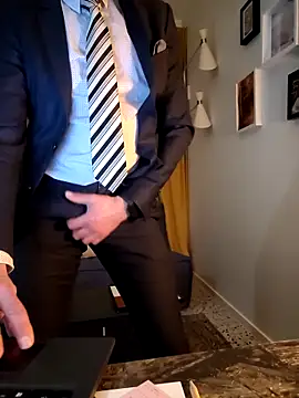 Justforoneday online show from February 4, 2025, 9:31 pm