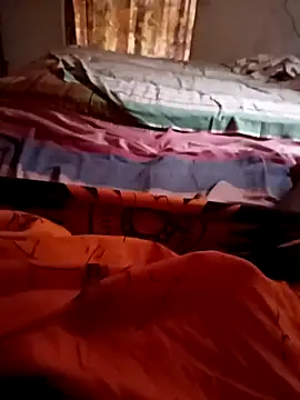 Snapshot of Nirmaana76 chatting on October 9, 2025, 9:18 am Nirmaana76 online show from October 9, 2025, 9:18 am