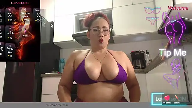 Snapshot of Tits__sweet chatting on March 20, 2025, 4:53 pm Tits  sweet online show from March 20, 2025, 4:53 pm