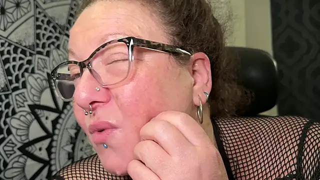 Miss Phat Booty online show from September 27, 2025, 1:32 am