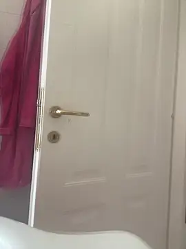 Snapshot of Aestheticsgirl chatting on February 25, 2026, 10:03 am Aestheticsgirl online show from February 25, 2026, 10:03 am