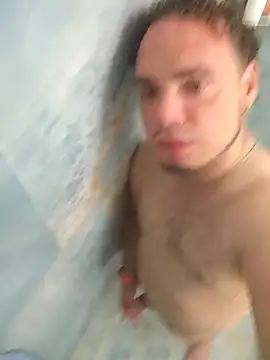 Snapshot of latinoflpr chatting on October 1, 2025, 1:11 am latinoflpr online show from October 1, 2025, 1:11 am