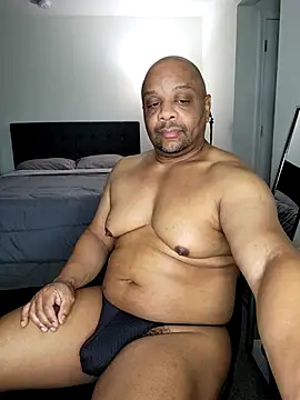 Snapshot of carmeldaddy1 chatting on September 17, 2025, 5:20 am carmeldaddy1 online show from September 17, 2025, 5:20 am