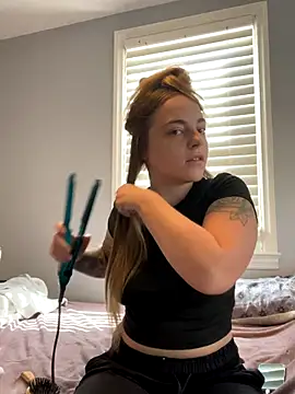 jaseyrae online show from October 4, 2025, 3:21 pm